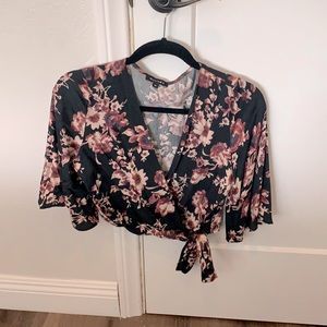 William B California boutique shop floral crop top